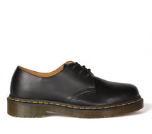 Charger l'image dans la galerie, DR MARTENS | 1461 DMC 3-EYE SHOE | BLACK SMOOTH
